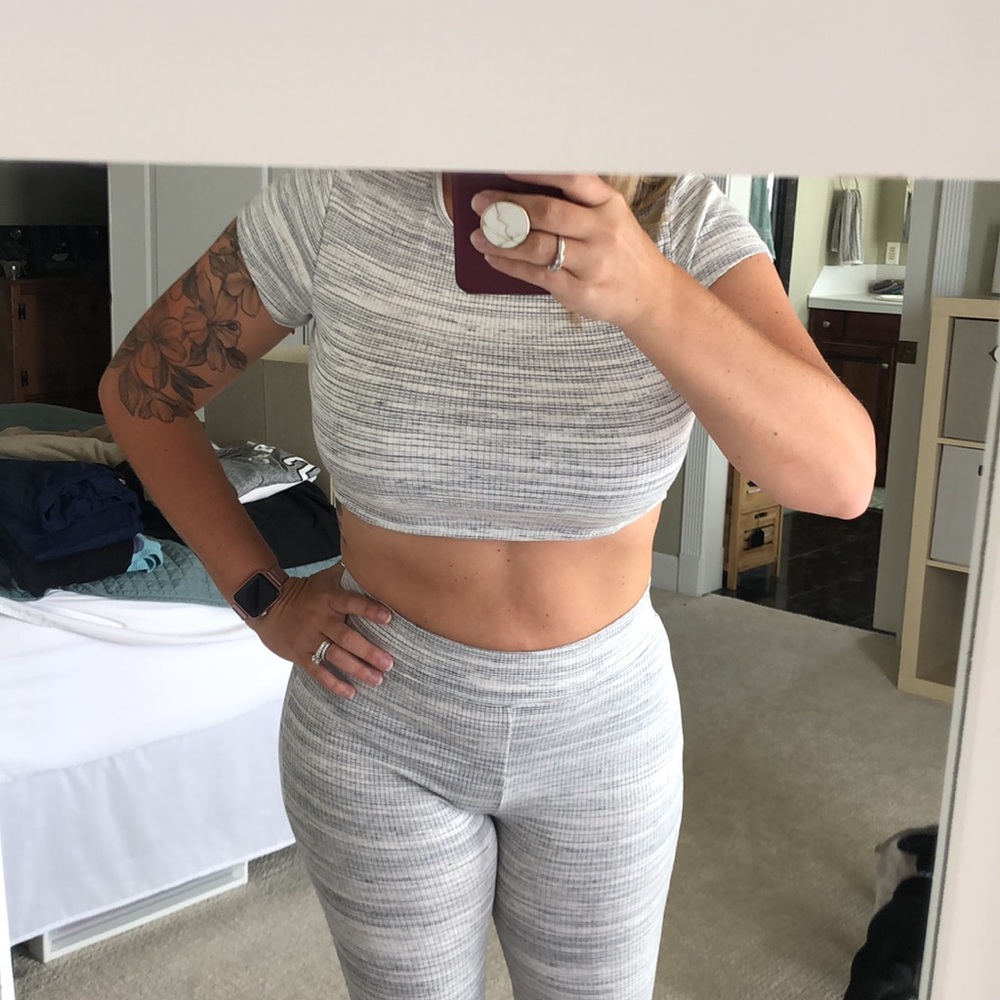 Active set - Picture 2 of 2
